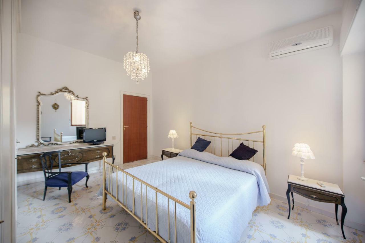 Aranci 77 Sorrento Apartment ภายนอก รูปภาพ