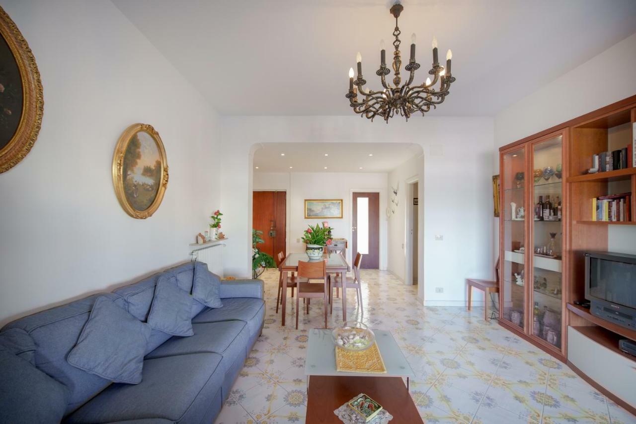 Aranci 77 Sorrento Apartment ภายนอก รูปภาพ