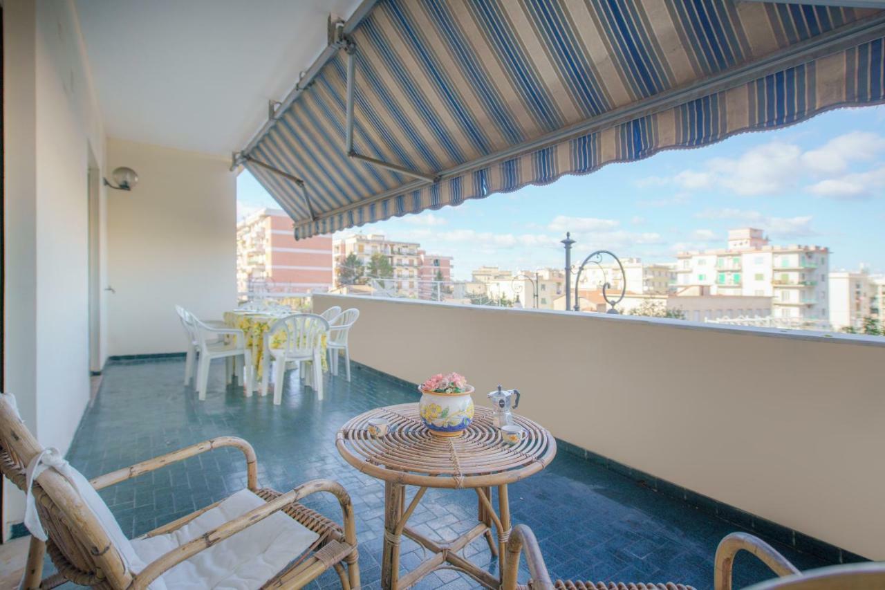 Aranci 77 Sorrento Apartment ภายนอก รูปภาพ
