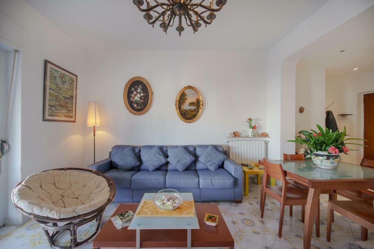 Aranci 77 Sorrento Apartment ภายนอก รูปภาพ